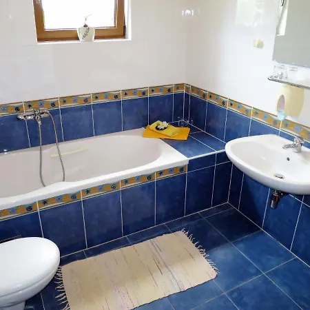 Zinka - Roj130 By Interhome